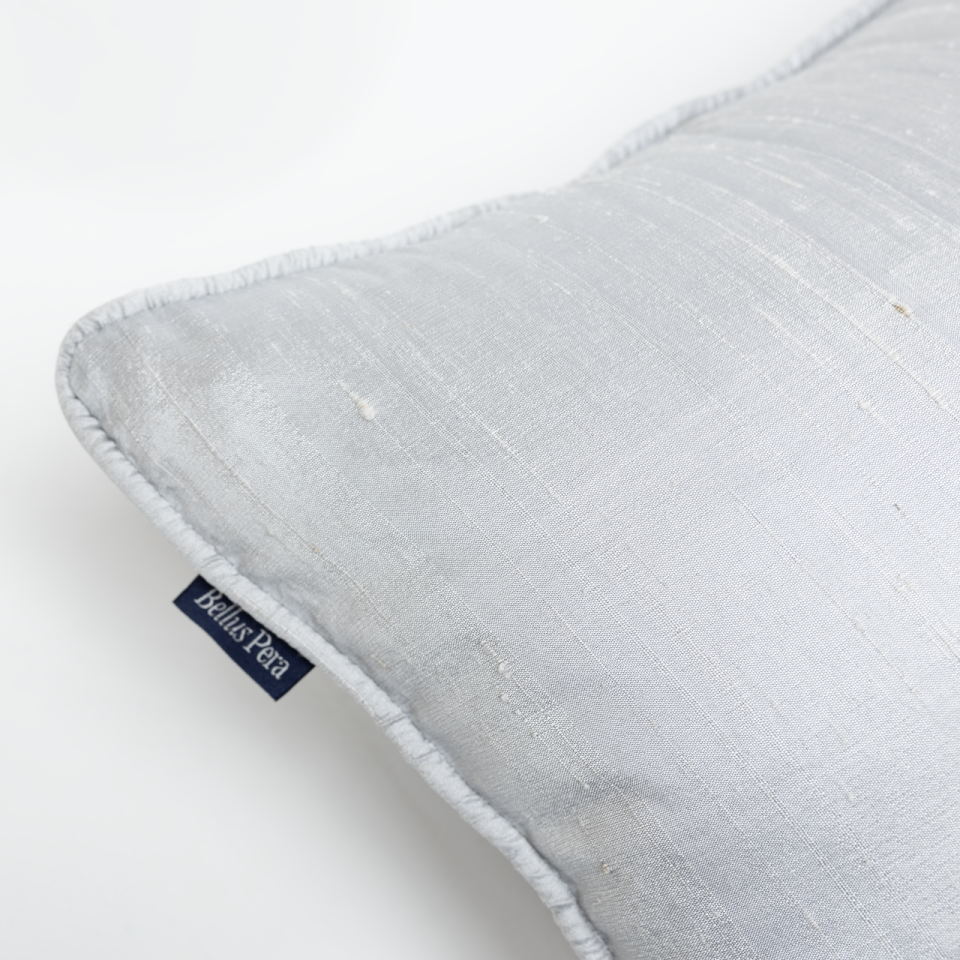 Glow %100 İpek Buz Mavisi 50x30 Kırlent