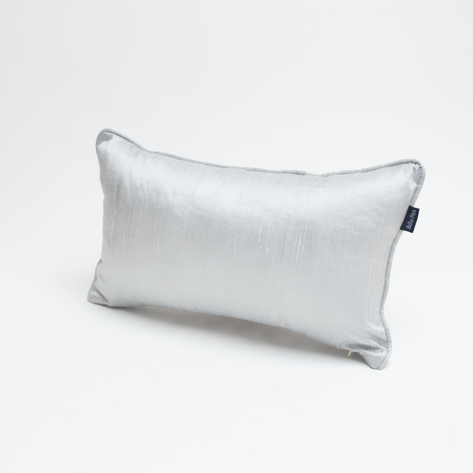 Glow %100 İpek Buz Mavisi 50x30 Kırlent