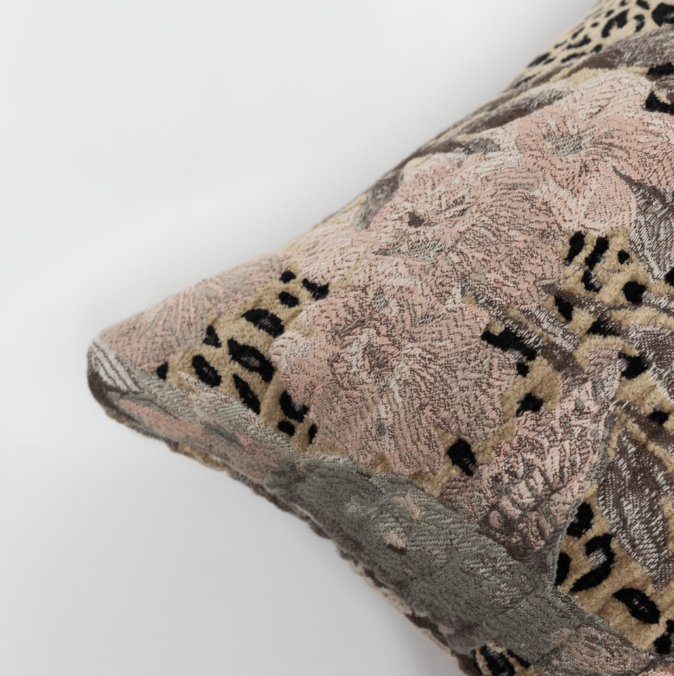 Wild Bloom 50x30 Kırlent